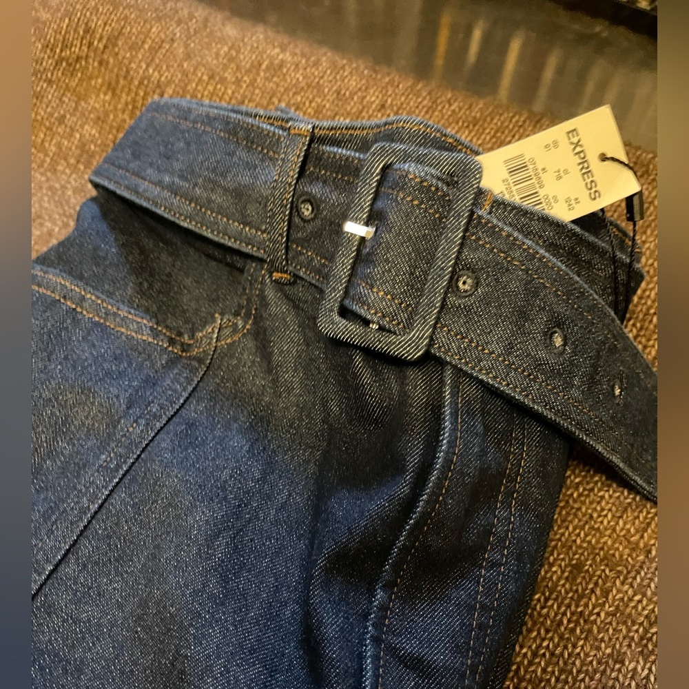 Express NWT Navy Denim Jean Trousers with Belt
